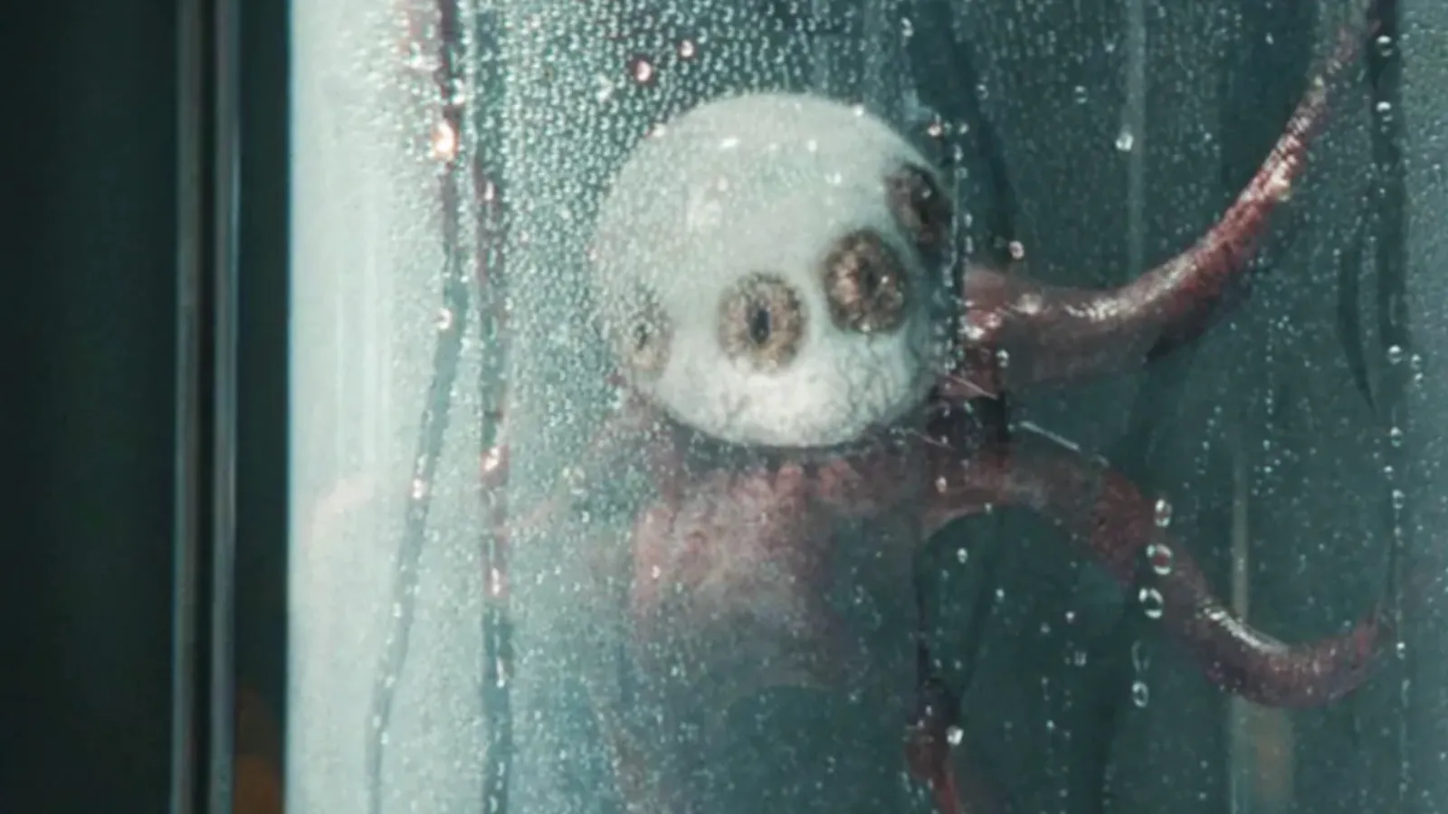 This Show's Gazing Monster Becomes Scarier Than Ever in Episode 7