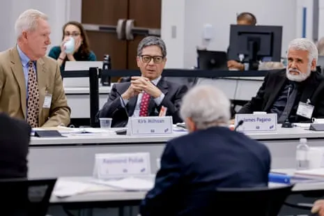 Robert F. Kennedy Jr.’s Vaccine Advisers Eliminate Doctor’s Note Need for Coronavirus Shot, Emphasizing Personal Choice