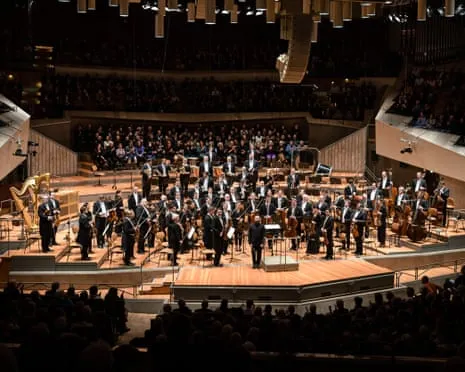 Arnold Schoenberg: Violin Concerto, Verklärte Nacht, Die Jakobsleiter Recording Review – An Engaging and Impressive Release
