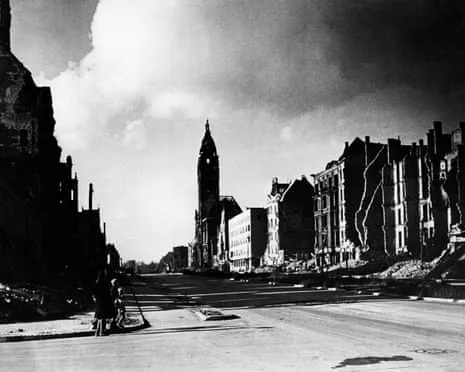The Traitors Circle: An Engrossing Story of Defiance Against the Nazis