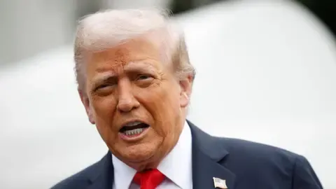Donald Trump Confronts Australian Journalist Over Corporate Affairs Throughout His Presidency